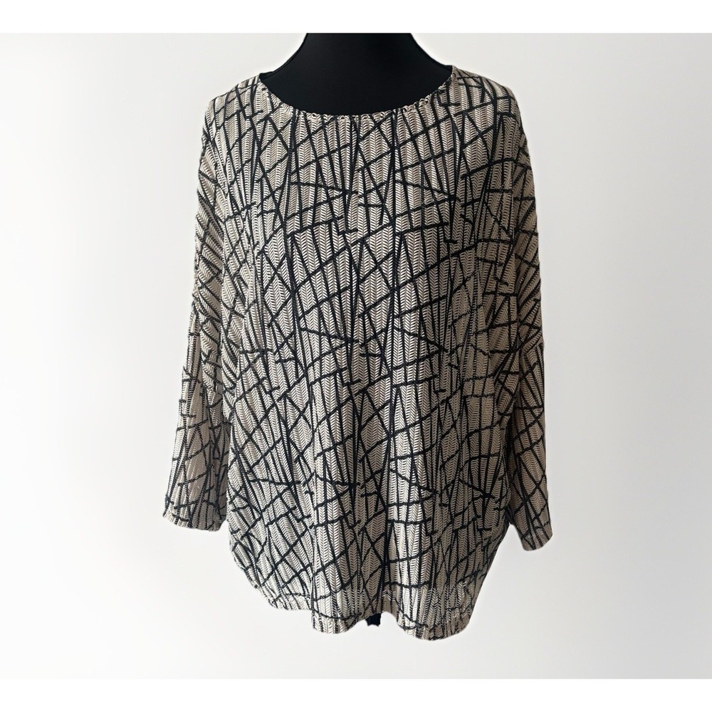 ZARA Woman Relaxed Fit Top Size‎ Medium Beige Black Abstract Minimalist Capsule